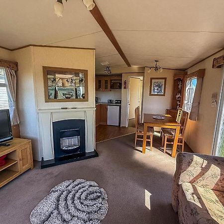 Caravan By The Sea At California Cliffs Holiday Park In Norfolk Ref 50014B 大雅茅斯 外观 照片